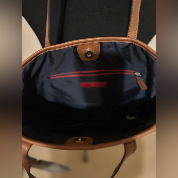 Tommy Hilfiger Quilted Nylon Tote Bag With Pouch Taupe With Faux Leather Trim - Picture 7 of 7